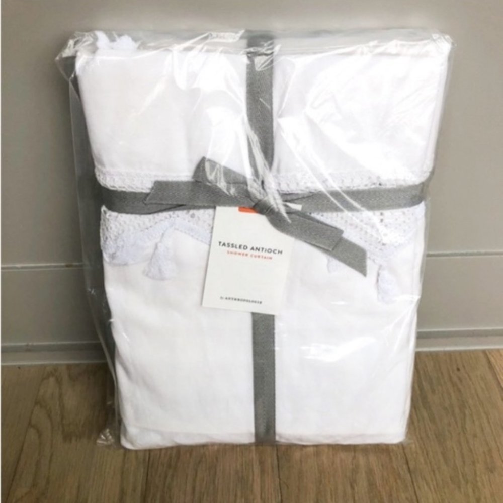 NWT Anthropologie Tasseled Antioch Shower Curtain